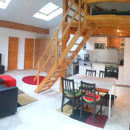 Cozy Close To Cern, Geneva Airport, Un * Gex